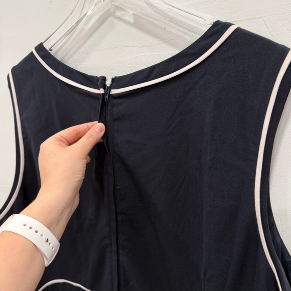 ModCloth Roving Reporter Navy Dress Piping Detail Pockets Size 4X - Picture 7 of 7